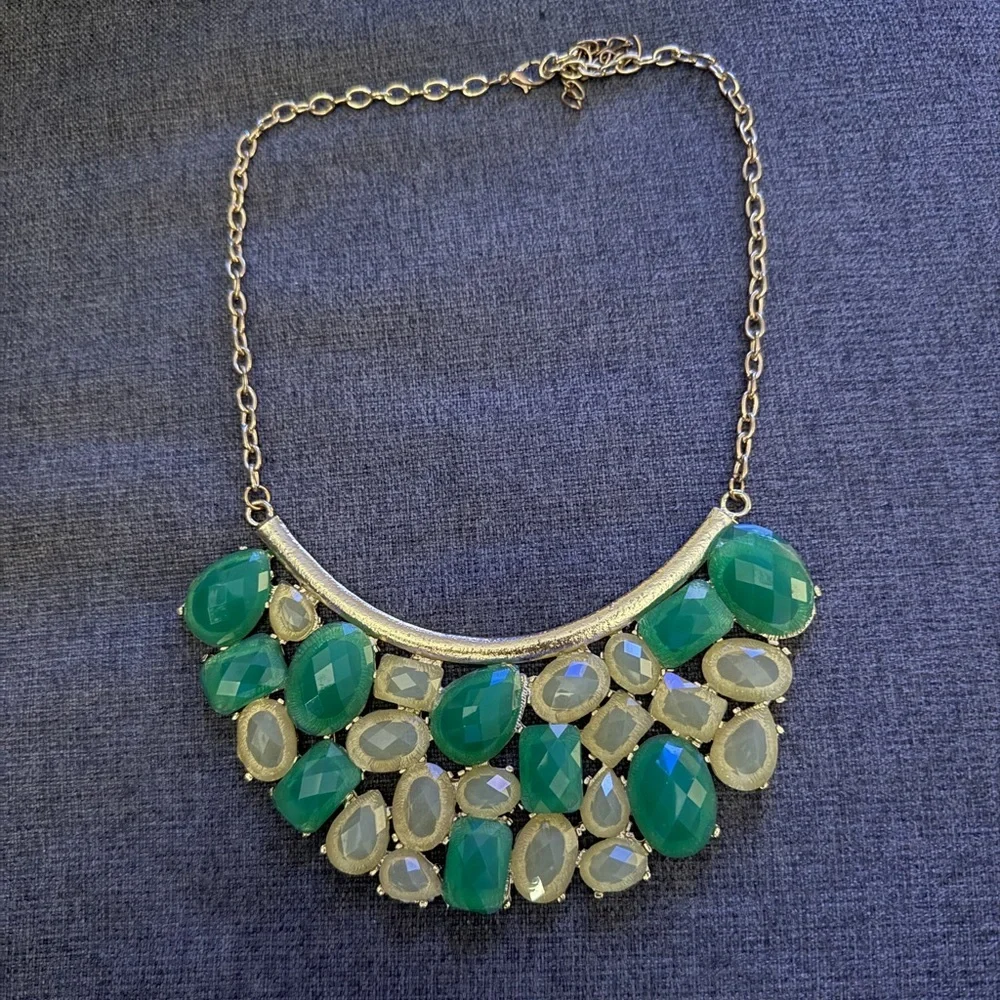 Elegant Green and Gold‎ Statement Necklace